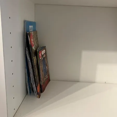 House, Ideal Health Chr Loos