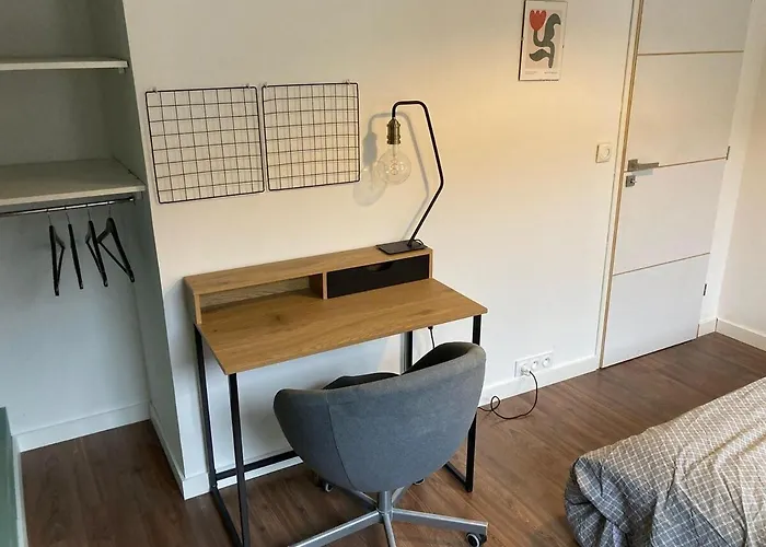 House, Ideal Health Chr Apartament Loos